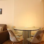 Cannes Conseil Immo, Pedestrian Street Balcony Hoche area -Odon-